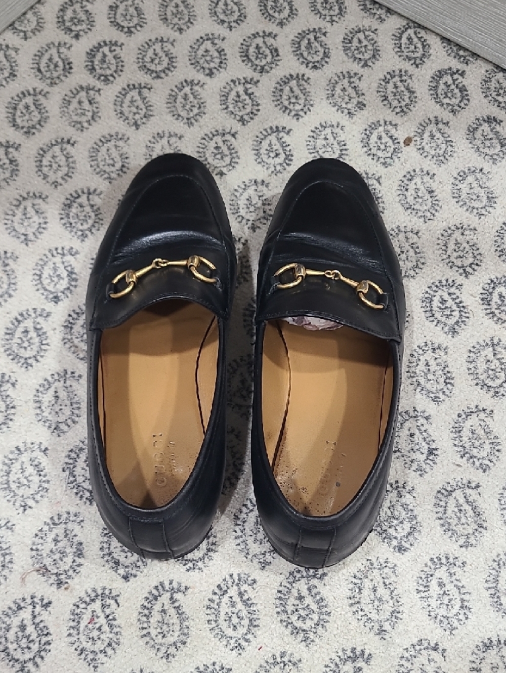 Gucci Black Leather Horsebit Loafers with Gold Hardware - Picture 5 of 9